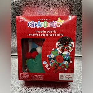 Creatology small tree skirt craft kit